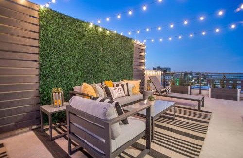 Central San Pedro Casa | LA Harbor Home with Private Rooftop near #DTLA