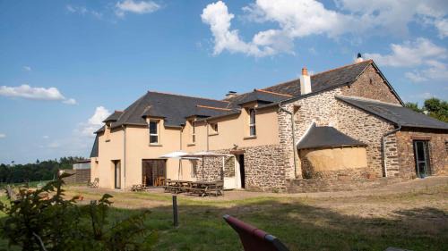 Saint-Malon-sur-Mel Cama Y Desayuno | La Hulotte