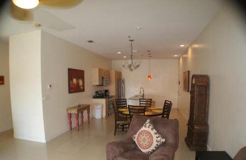 South Padre Island Apartamento | La Isla 201 Mid-island next Beach Park Isla Blanca