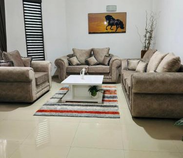 Peradeniya Casa | La Isla Homestay