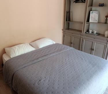 Deaux Cama Y Desayuno | La Jasse chambre double indépendante avec piscine