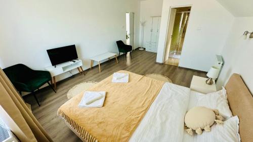 Ciupercenii Noi Casa | La Jenel