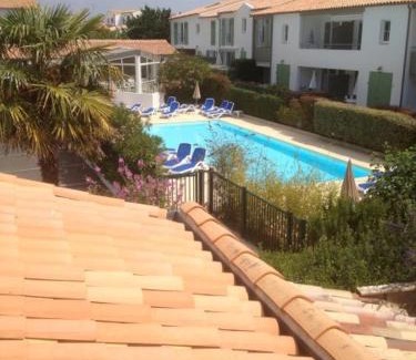 La Flotte Apartamento | la jolie brise en Ré dans résidence avec piscine