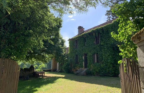 Mazeyrolles Casa | La Jolie Maison in the heart of the Bastides of Périgord