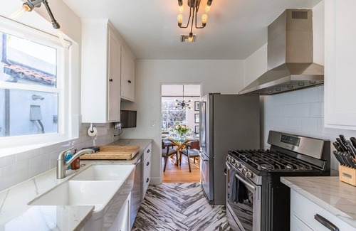 La Jolla Shores Casa | B5331 La Jolla Beach Bungalow