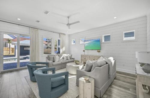 Seacrest Casa | La Joya Azul