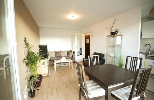 Meaux Apartamento | *La Kreolita* near Paris/Disneyland Paris