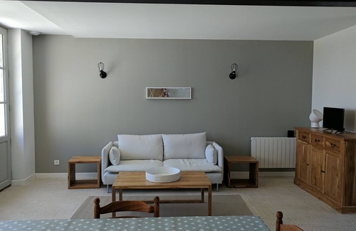 Saint-Colomb-de-Lauzun Otro | La Lambrusca, Encanto y Piscina, 4p en Périgord, 100m2