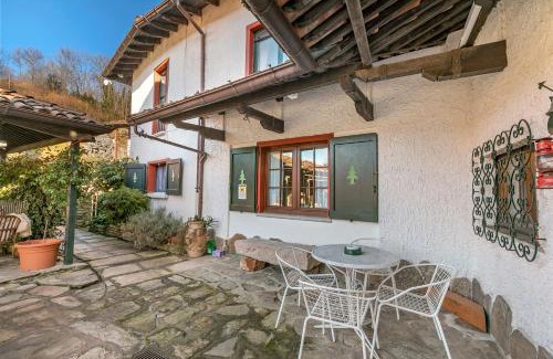Gignese Apartamento | La Lanterna Swimming Pool Retreat - Happy Rentals