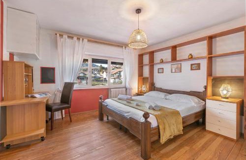 Gignese Apartamento | La Lanterna Swimming Pool Retreat - Happy Rentals
