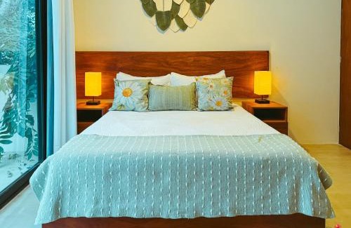 Ek Balam Village Apartamento | La Linda Luxury Two Story Apartment Huge Terrace Next to the Pool