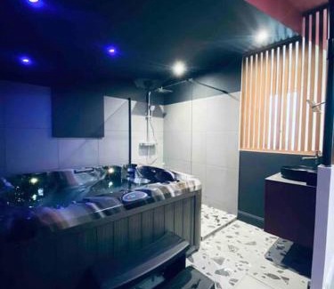 Saint-Bruno - Saint-Victor Apartamento | La Litchi Le 50 Suites and Spa centre ville