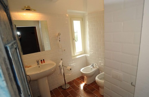 Scarperia e San Piero Casa | La Locanda di Adele - Il Giardinetto B&B
