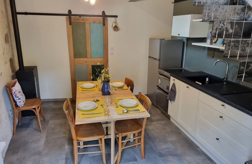 Dienne Casa | La Loge de Dienne Atypical house with terrace, mountain view and covered parking lot