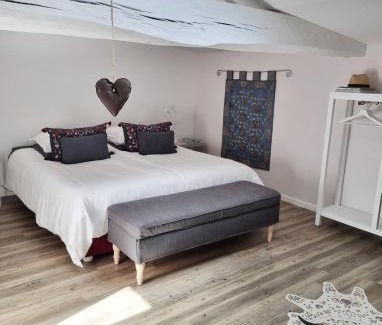 Fontcouverte Casa | La Loge du Grand Cèdre, gîte de charme