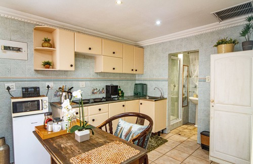 Umhlanga Cama Y Desayuno | La Loggia B&B