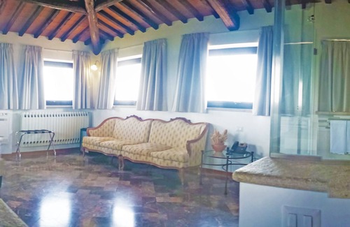 Quercegrossa Hotel | La Loggia Villa Gloria - Adults Only