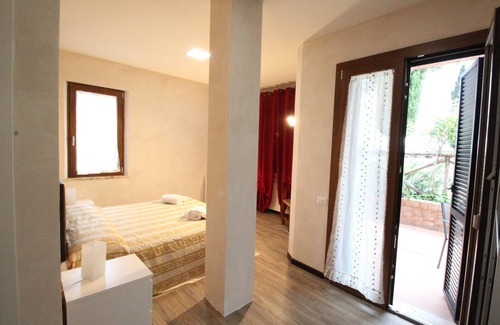 Quercegrossa Hotel | La Loggia Villa Gloria - Adults Only