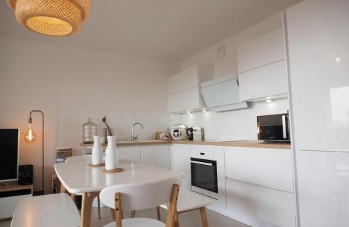 La Londe-les-Maures Apartamento | La Londe La Mer : appartement proche plages & vue superbe sur les îles d'or