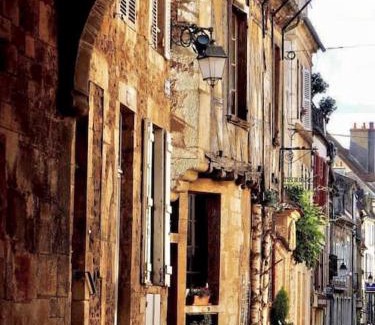 Avallon Apartamento | La Loupière