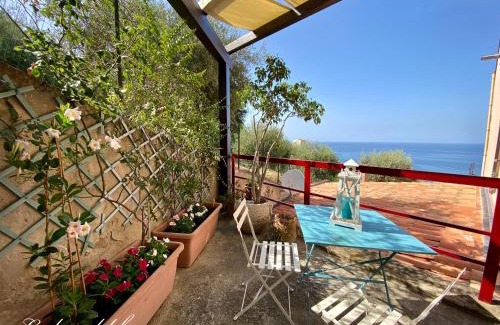 Cefalu Apartamento | La luce del faro (cottage con vista mare)