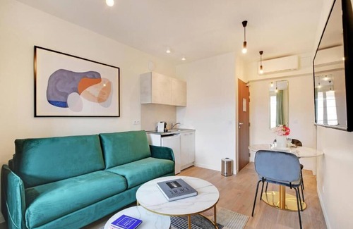 Levallois-Perret Apartamento | La Lumière de Paris