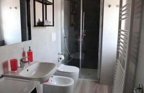 Somma Lombardo Apartamento | La Luna Blu Malpensa appartamento Papaveri