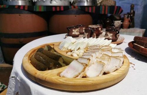 Cimislia District Cama Y Desayuno | La Mădălina