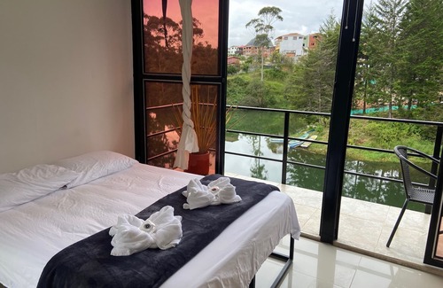 Guatape Hotel | LA MADRIGUERA HOTEL