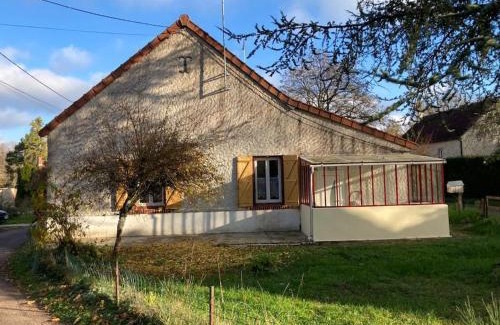 Chateauneuf-Val-de-Bargis Casa | La maison du Cèdre