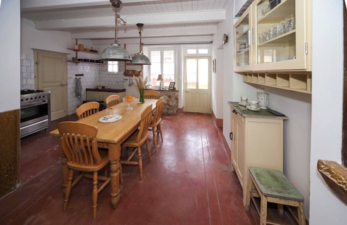 Arbigny-sous-Varennes Cabaña | "la MAISON DE MA TANTE" plenty of romance from the French countryside