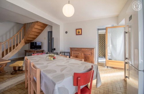 Serrieres-en-Chautagne Casa | LA Maison Bleue - Serrieres EN Chautagne