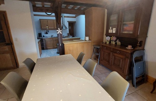 Lantilly Casa | La Maison au toboggan: a comfortable family vacation home