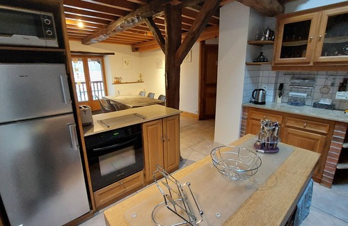Lantilly Casa | La Maison au toboggan: a comfortable family vacation home