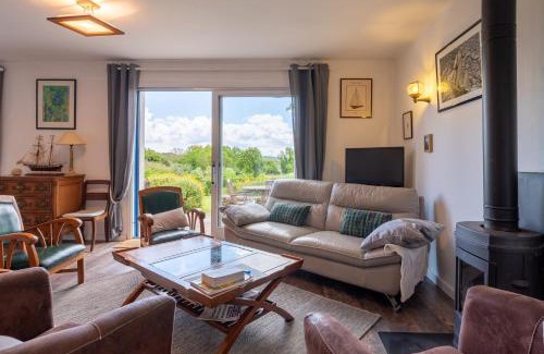 Arzon Casa | La maison aux volets bleus