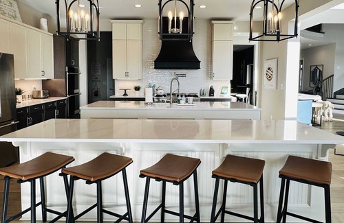 Black Mountain Casa | La Maison: Black Mt. Ultra Luxury 6 BR Ensuites in Catawba Falls Preserve