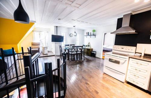 Quartier 5-4 Apartamento | La Maison bleue des Artistes
