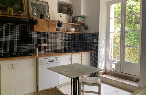 Les Eyzies Casa | La Maison Carrée - Villa de charme - Clim & Piscine chauffée