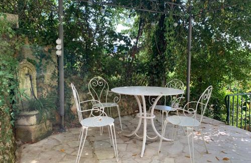 Les Eyzies Casa | La Maison Carrée - Villa de charme - Clim & Piscine chauffée