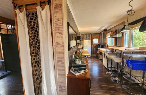 Amos Cabina | La Maison Conteneur S