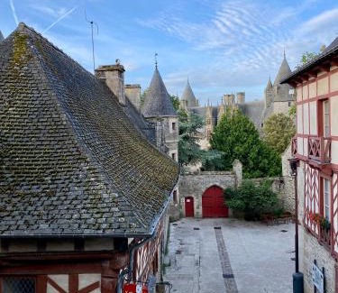 Josselin Cama Y Desayuno | La maison d'en haut