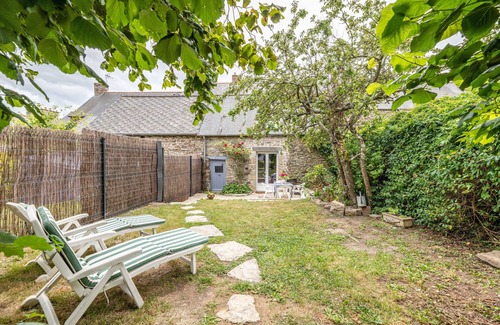 Pleudihen-sur-Rance Casa | La Maison des Fées - Tres Habitaciones Casa, Capacidad 6