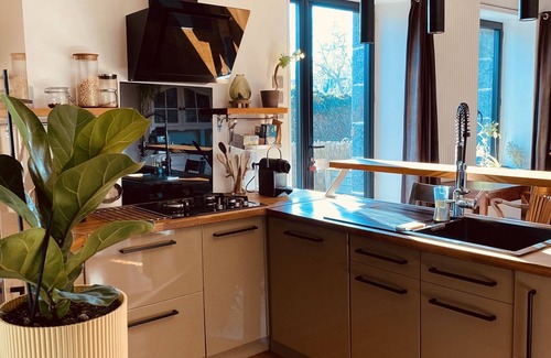 Pleudihen-sur-Rance Casa | La Maison d'Aurélie, country house sleeps 8, near Dinan and St Malo.