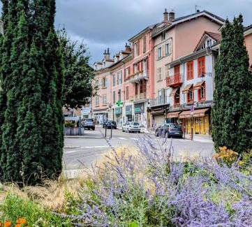Saint-Blaise-du-Buis Cama Y Desayuno | La Maison d'Arlette - Maison d'Hôte et Gite au coeur de l'Isère à 10 mn de Voiron, capitale de la Chartreuse, et du Lac de Paladru