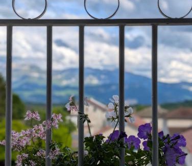 Saint-Blaise-du-Buis Cama Y Desayuno | La Maison d'Arlette - Maison d'Hôte et Gite au coeur de l'Isère à 10 mn de Voiron, capitale de la Chartreuse, et du Lac de Paladru