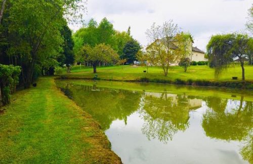 Saint-Yrieix-la-Perche Cama Y Desayuno | La maison d'Hera