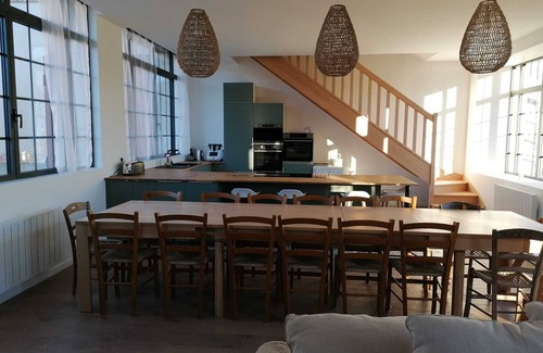 Ville-Saint-Jacques Casa | la Maison du Jardin, albergue 9 personas