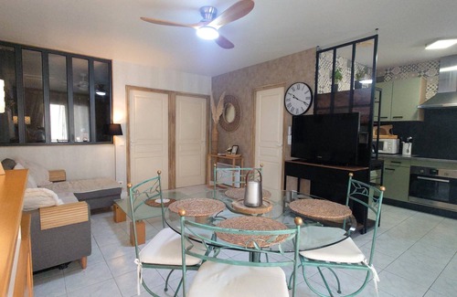 Meze Apartamento | Apartamento en planta baja a 50m del puerto ya 150m de la playa "2 **"