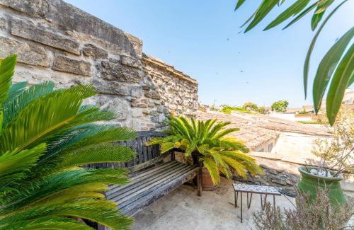 Aigues-Mortes Medieval City Casa | La Maison Dans Les Remparts