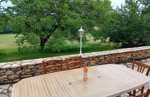 Meyrals Casa | La Maison de Carmensac – Encanto y tranquilidad en el corazón del Périgord Noir